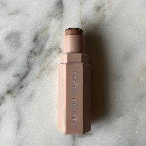 Fenty Beauty Match Stix Countour Skinstick in Amber